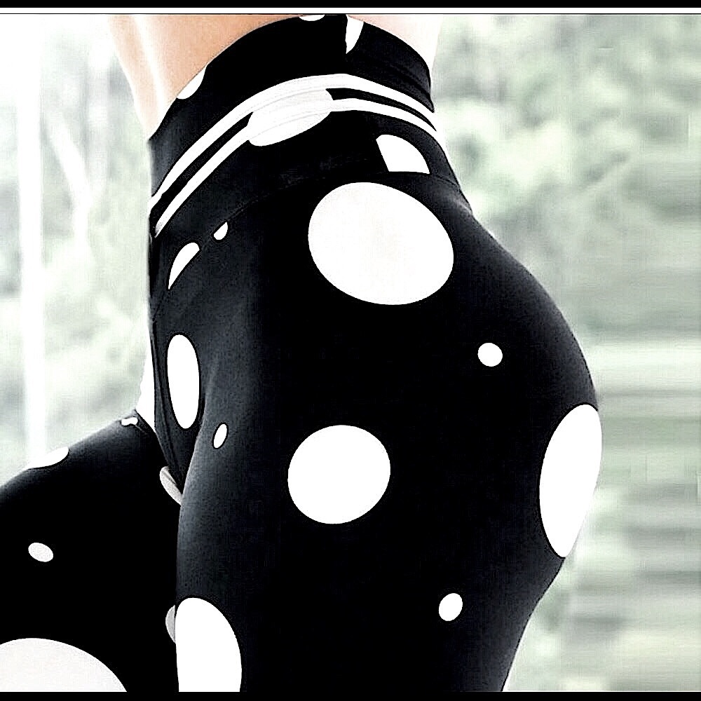 🆕I HAVE #2 SMALLS LEFT THESE SUPER SILKY&SPANDEX RUCHED BOTTOM POLKA DOT LEGGIN - Picture 4 of 8